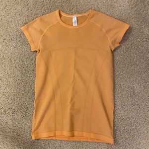Ivivva athletic short sleeve shirt